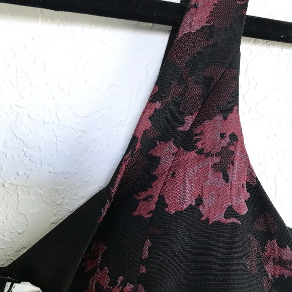 BB Dakota Black Red Floral Print Sleeveless Dress - Picture 8 of 8